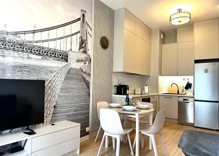 Michalczyka 3a - Self Check-in 20h - Parking Вроцлав